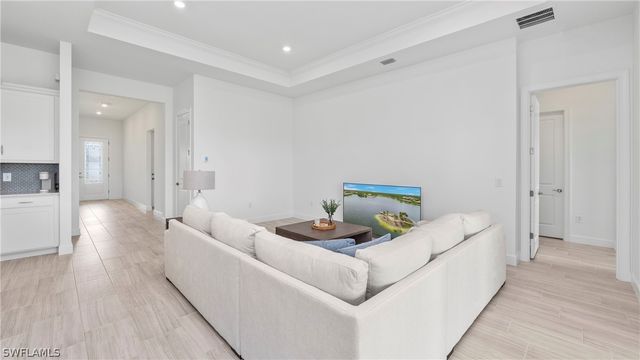 1905 Fresno AVE, Naples, FL 34120