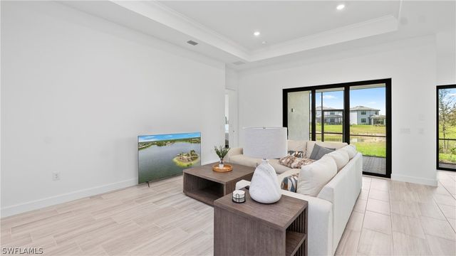 1905 Fresno AVE, Naples, FL 34120