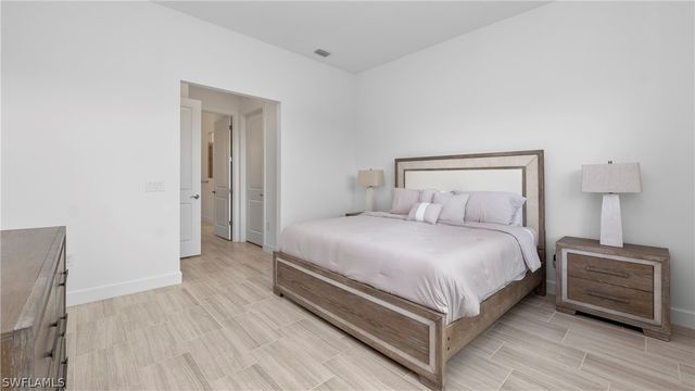 1905 Fresno AVE, Naples, FL 34120