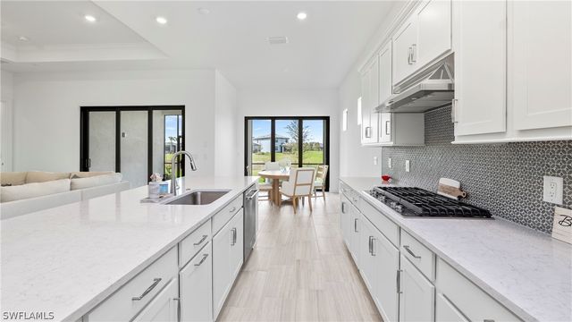 1905 Fresno AVE, Naples, FL 34120