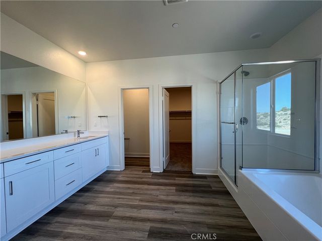 17160 Kent Street, Hesperia, CA 92345