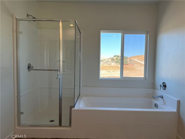 17160 Kent Street, Hesperia, CA 92345