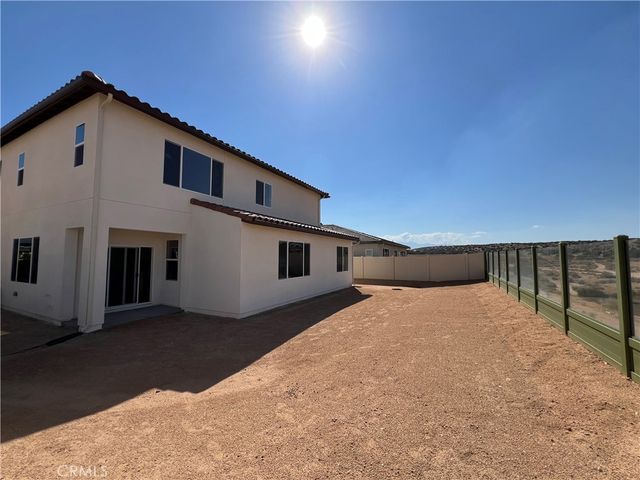 17160 Kent Street, Hesperia, CA 92345