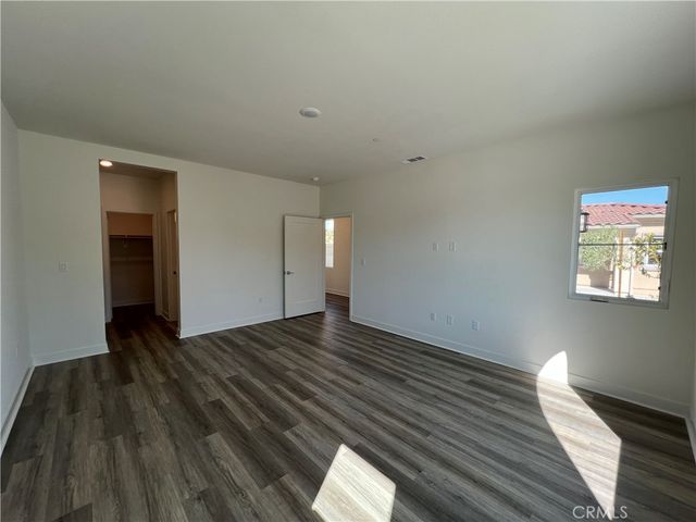 17160 Kent Street, Hesperia, CA 92345