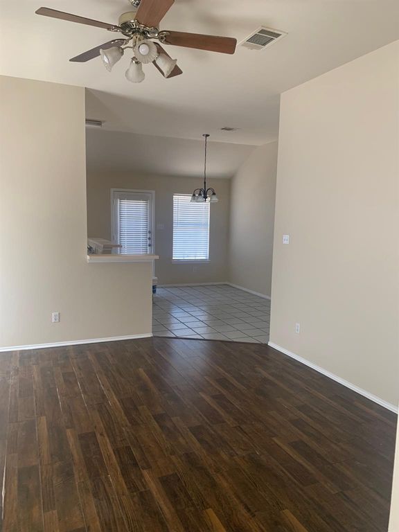 1507 Parkwood DR, Leander, TX 78641