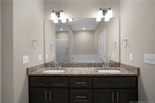 509 Swan Island Court, Fayetteville, NC 28311