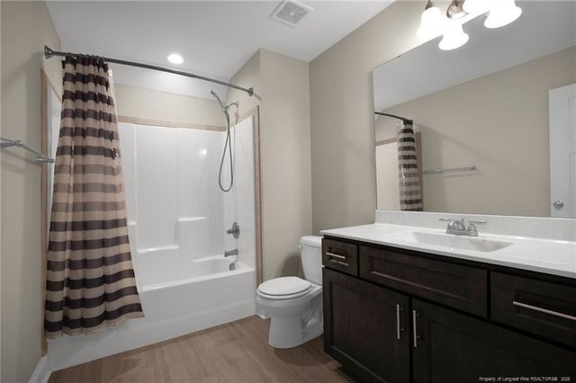 509 Swan Island Court, Fayetteville, NC 28311