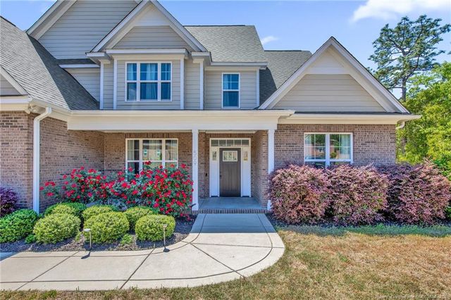 509 Swan Island Court, Fayetteville, NC 28311