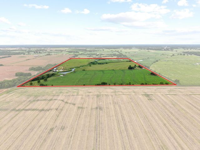 2972 County Road 4826, Wolfe City, TX 75496