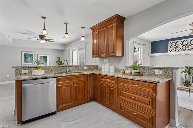 3701 Gladstone DR, Virginia Beach, VA 23452