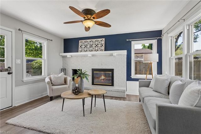 3701 Gladstone DR, Virginia Beach, VA 23452