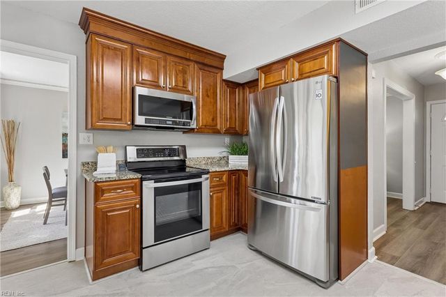 3701 Gladstone DR, Virginia Beach, VA 23452