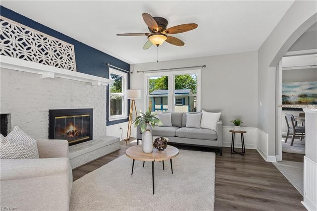 3701 Gladstone DR, Virginia Beach, VA 23452