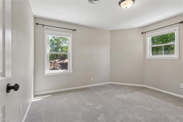 3701 Gladstone DR, Virginia Beach, VA 23452