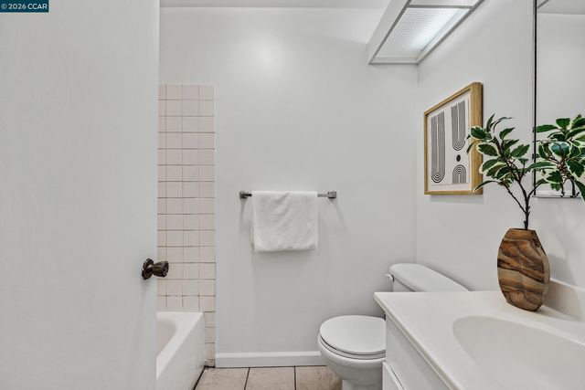 146 Ascot Ct 2, Moraga, CA 94556
