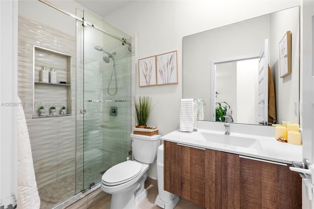 7925 NW 104th Avenue 21, Doral, FL 33178
