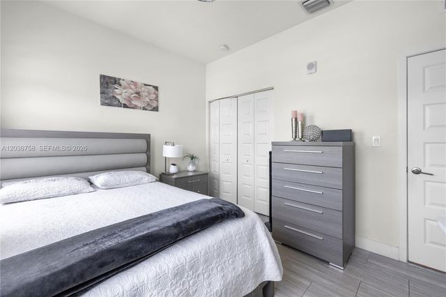 7925 NW 104th Avenue 21, Doral, FL 33178
