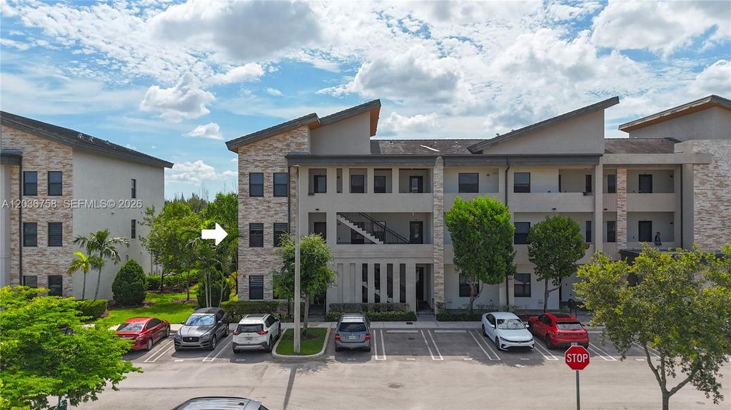 7925 NW 104th Avenue 21, Doral, FL 33178