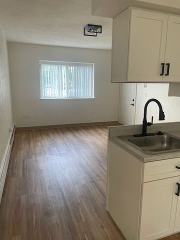 65 Woodlawn Avenue, Chelsea, MA 02150