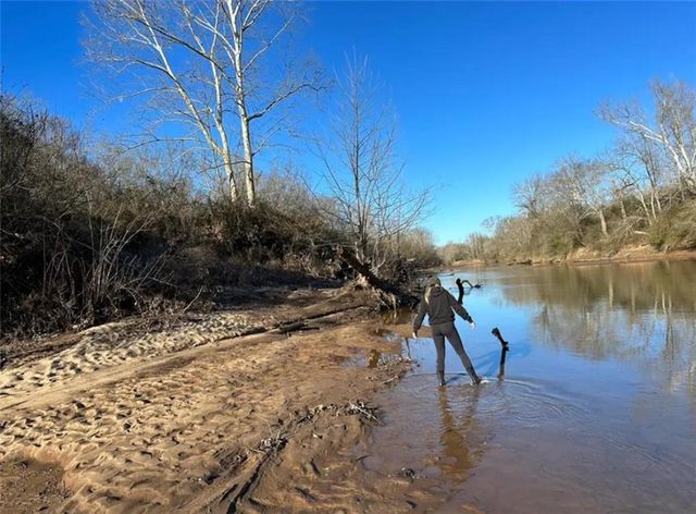 950 Island Shoals Road, Jackson, GA 30233