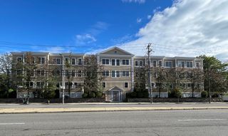 5170 Washington St 3, Boston, MA 02132