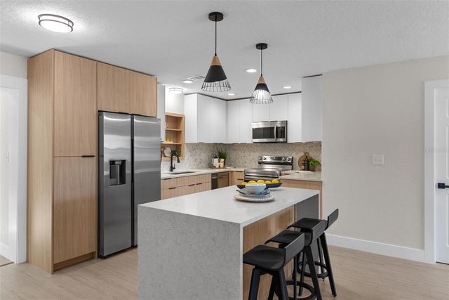 12368 70TH STREET, Largo, FL 33773