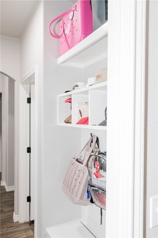 7834 Lands End Dr, Corpus Christi, TX 78414