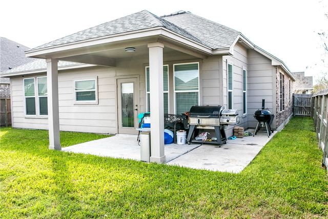 7834 Lands End Dr, Corpus Christi, TX 78414
