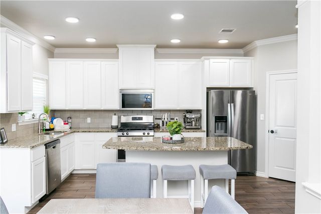 7834 Lands End Dr, Corpus Christi, TX 78414