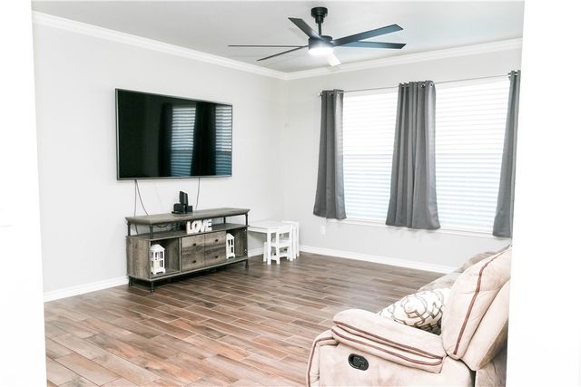 7834 Lands End Dr, Corpus Christi, TX 78414