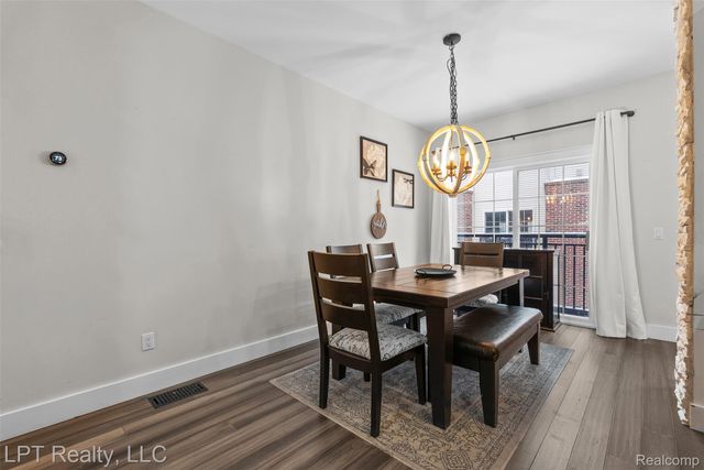 109 S 2nd Street, Brighton, MI 48116