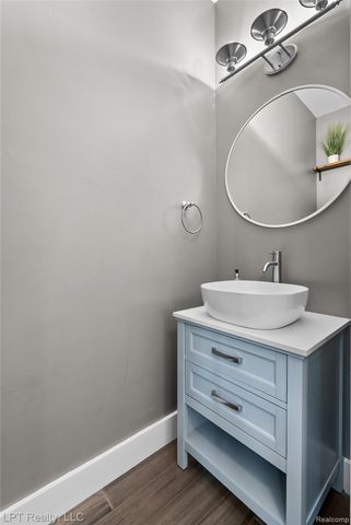 109 S 2nd Street, Brighton, MI 48116