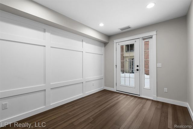 109 S 2nd Street, Brighton, MI 48116