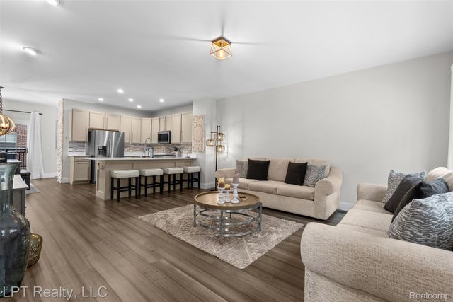 109 S 2nd Street, Brighton, MI 48116