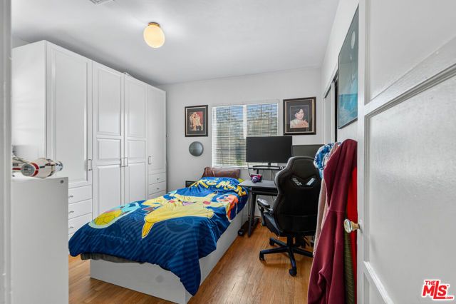 1701 N Buena Vista Street, Burbank, CA 91505