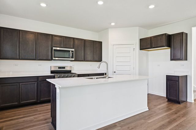 1816 Overland Drive, Plainfield, IL 60586