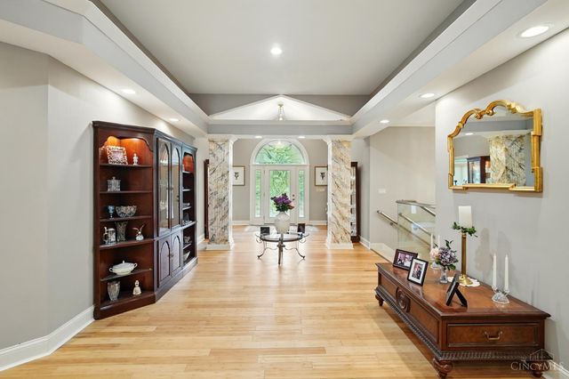 219 Chateau Valley Lane, South Lebanon, OH 45065