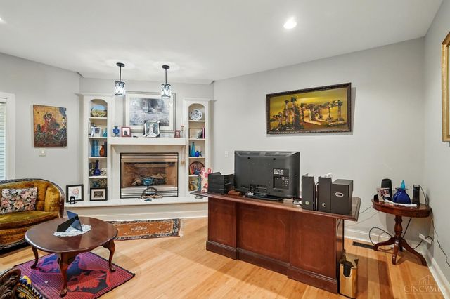 219 Chateau Valley Lane, South Lebanon, OH 45065