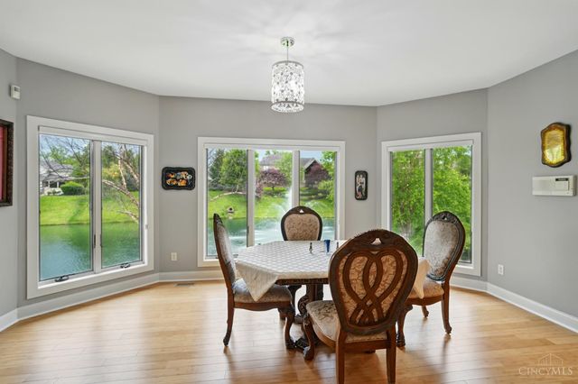 219 Chateau Valley Lane, South Lebanon, OH 45065