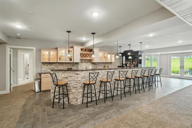 219 Chateau Valley Lane, South Lebanon, OH 45065