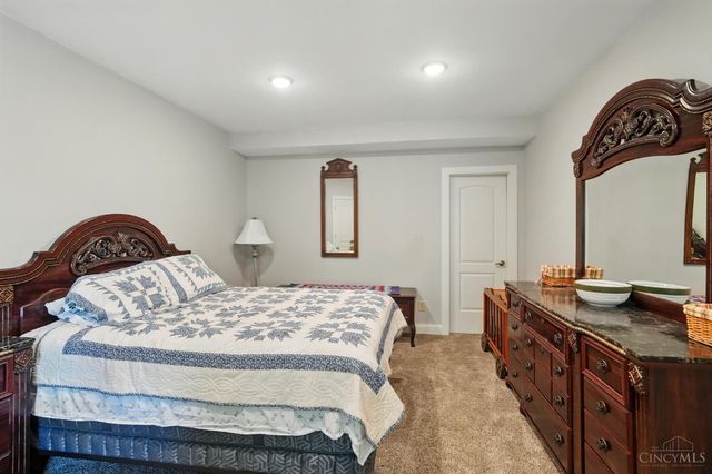 219 Chateau Valley Lane, South Lebanon, OH 45065