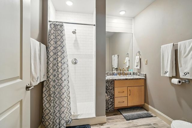 219 Chateau Valley Lane, South Lebanon, OH 45065