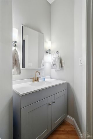 219 Chateau Valley Lane, South Lebanon, OH 45065