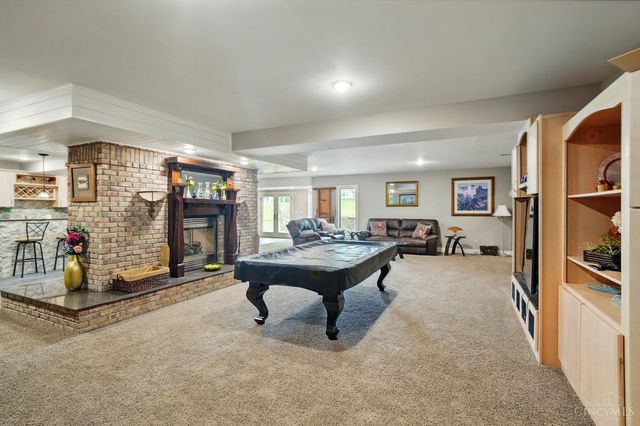 219 Chateau Valley Lane, South Lebanon, OH 45065