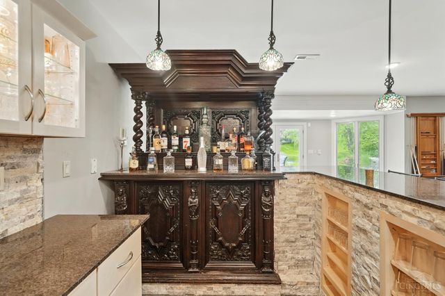 219 Chateau Valley Lane, South Lebanon, OH 45065