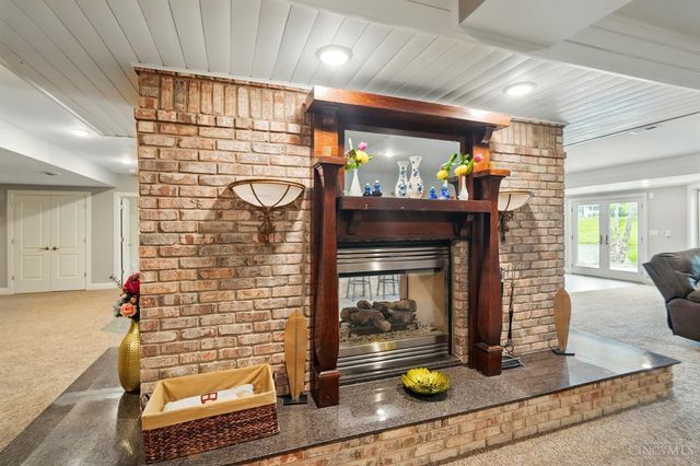 219 Chateau Valley Lane, South Lebanon, OH 45065