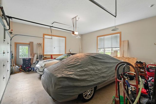 219 Chateau Valley Lane, South Lebanon, OH 45065