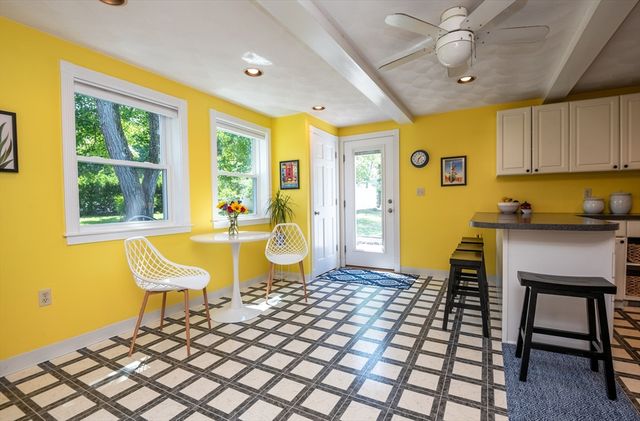 34 Winter St, Reading, MA 01867