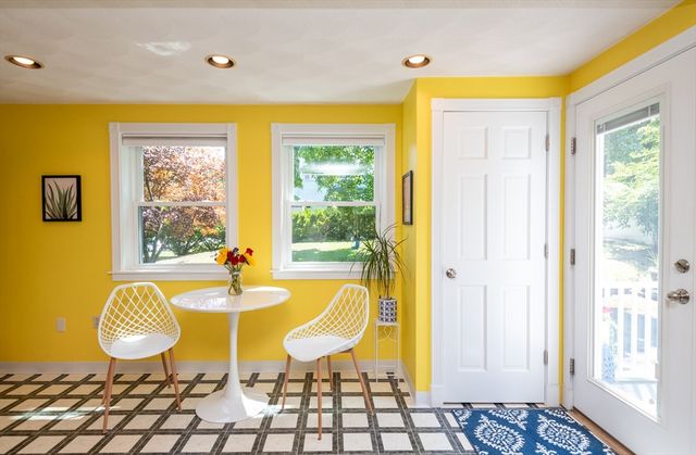 34 Winter St, Reading, MA 01867