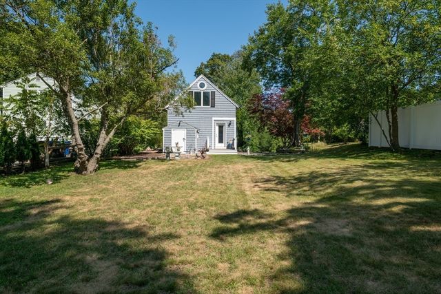 34 Winter St, Reading, MA 01867